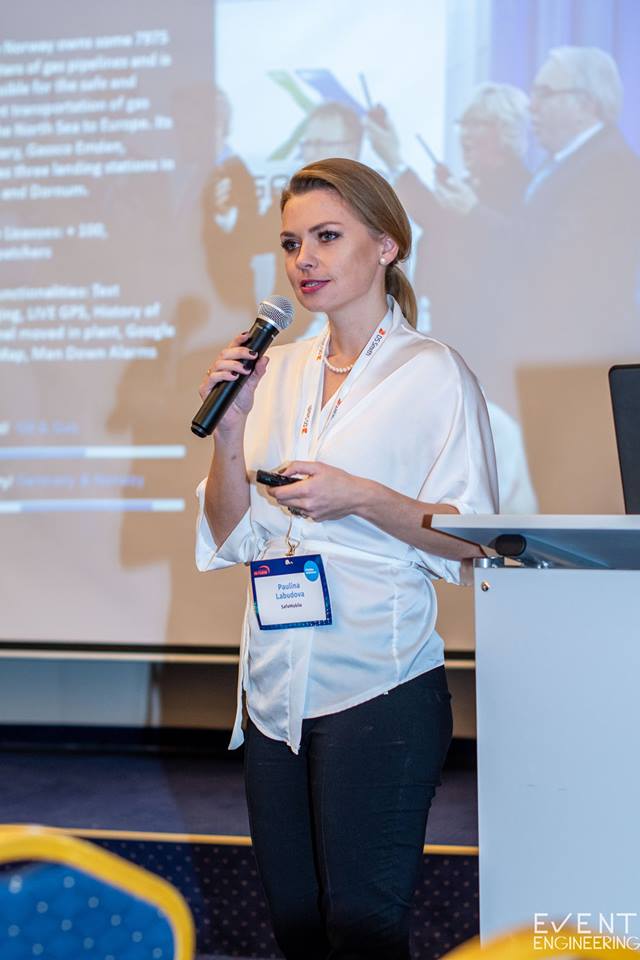 InFormSlovakia's tweet photo. Na Šimák Zámok Pezinok sa vrátime 7. novembra 🤩Ak sa zaujímaš o #IT a #Telco segment, tak na IT &amp; Telco Conference musíš byť. Stretne sa tu top manažment telekomunikácií, systémoví integrátori, technickí a strategickí riaditelia, vrcholový manažment providerov a ďalší. #AI #5G https://t.co/xMdE6ophFL