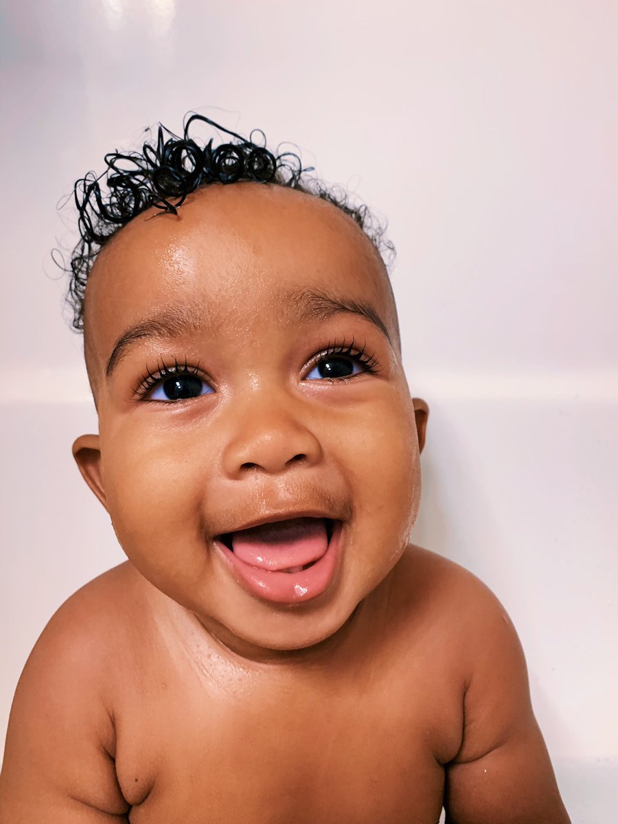 jaylabrenae's tweet photo. Soaking up every moment with you, literally! Bathtub files🧼🛁💙 https://t.co/avZQ36Xthf