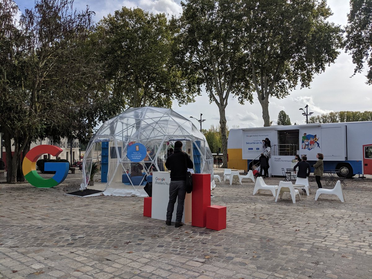 Sécuriser son compte sur internet, Accompagner ses enfants dans leurs usages, adopter les bons réflexes. La #TournéeGoogle poursuit son tour de 🇫🇷 et ses actions à Mulhouse, Vernon, Nancy, Charleville-Mezières ou Châlons-en-Champagne #AteliersGoogle