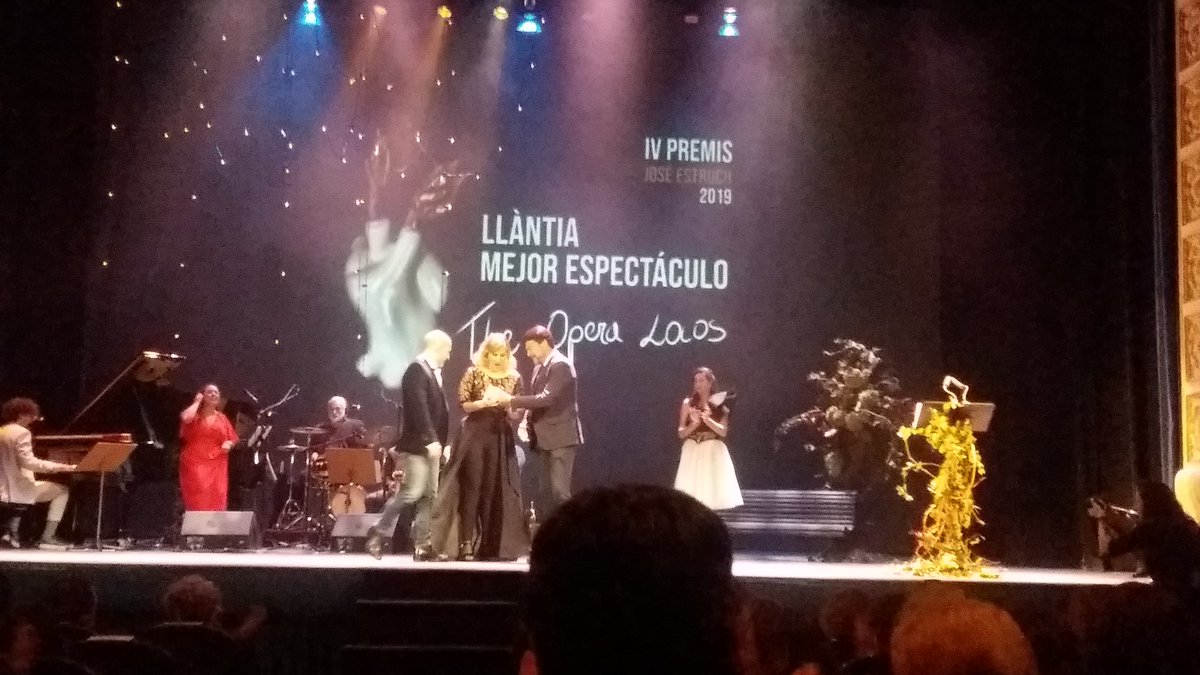 teaprinalicante's tweet photo. Todos los premiados ya tienen su Llàntia. Enhorabuena!!!
#premisestruch https://t.co/OM47zZZVLM