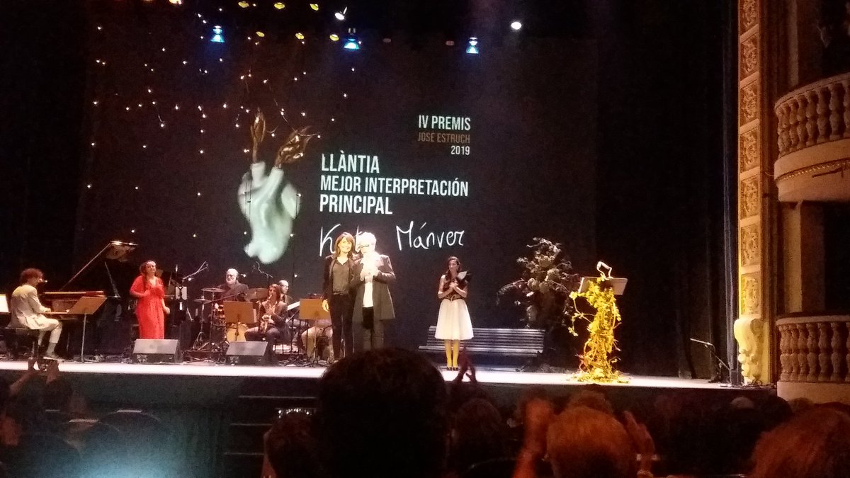 teaprinalicante's tweet photo. Todos los premiados ya tienen su Llàntia. Enhorabuena!!!
#premisestruch https://t.co/OM47zZZVLM