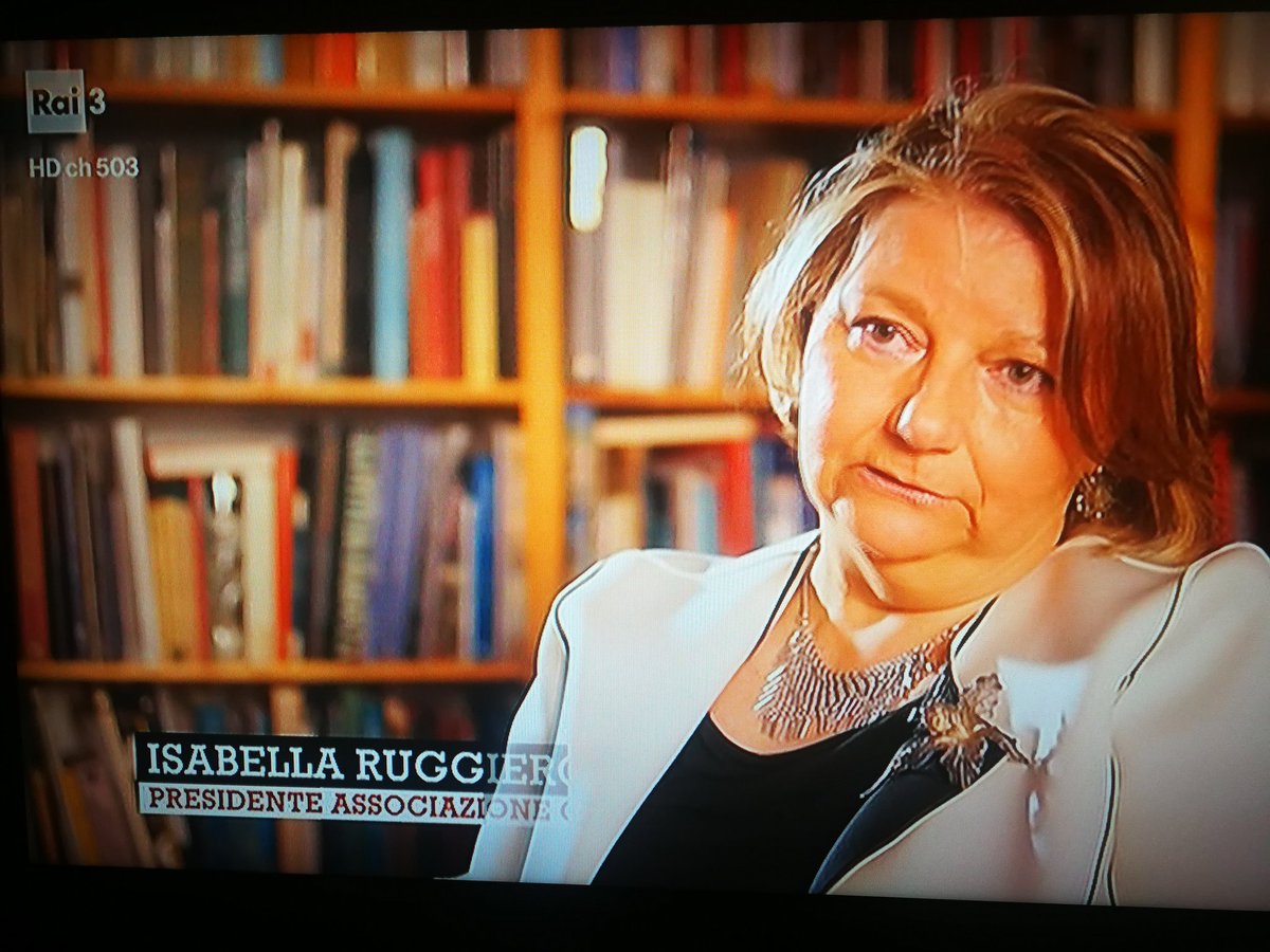 agta_guide's tweet image. 21 mila ingressi al giorno, 7.7 milioni di visitatori nel 2018, eppure entrare al #Colosseo non è così semplice come sembra, e promoters e agenzie su piazza ne approfittano selvaggiamente vendendo i biglietti + tour a prezzi altissimi. #Report #21ottobre