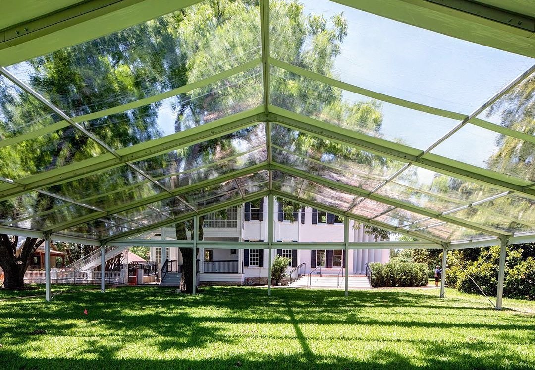 LosbergerUS's tweet photo. Is there a better place to celebrate with 360 of your closest friends? ➡️ No.

⛺: Losberger De Boer 60' x 66' 
📸 Jerry Hayes Photography 
🛠: @PremiereEvents_
📍 Woodbine Mansion

#clearspan #cleartop #roundrocktexas #wedding #mondays #tent #structure #eventprofs #weddinginspo https://t.co/HDc3OWdQTJ