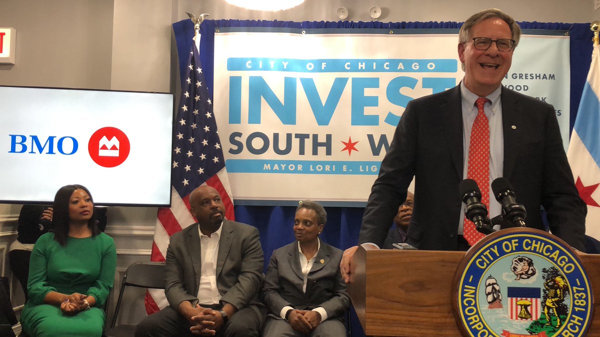 BMO_US's tweet photo. Economic inclusion and strong neighborhoods go hand in hand. Today we announced a $10 million donation to @unitedwaychi in support of their Neighborhood Network to help execute community revitalization plans in the Austin neighborhood. https://t.co/DvHm5wL896 #BMOGrowtheGood https://t.co/YZz358ARpW