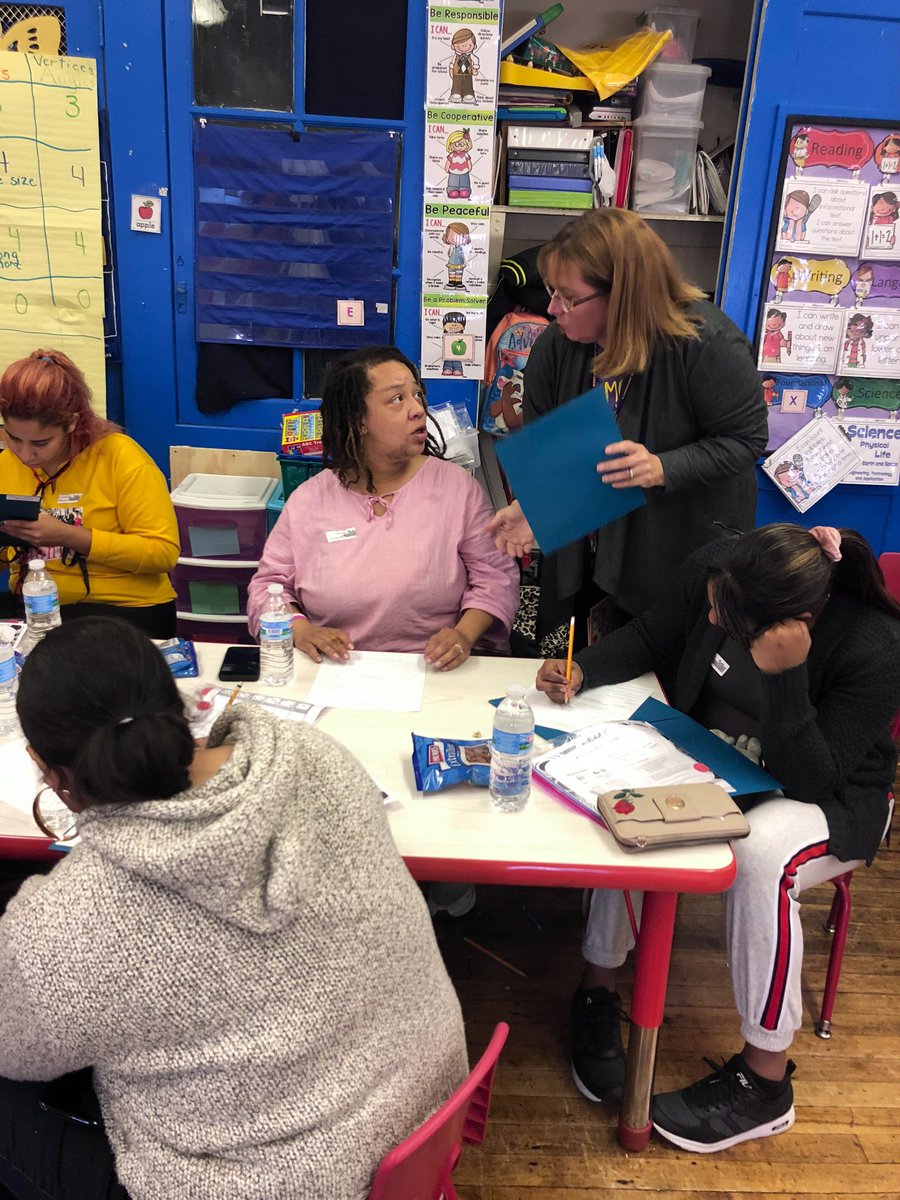 mcclurepanthers's tweet image. Kindergarten APTT Meeting!  Almost half of our K families attended!  Building community, learning and growing together! @sdpFACE @WestEd @PHL_MOE @PHLschools @sdp_multilingua