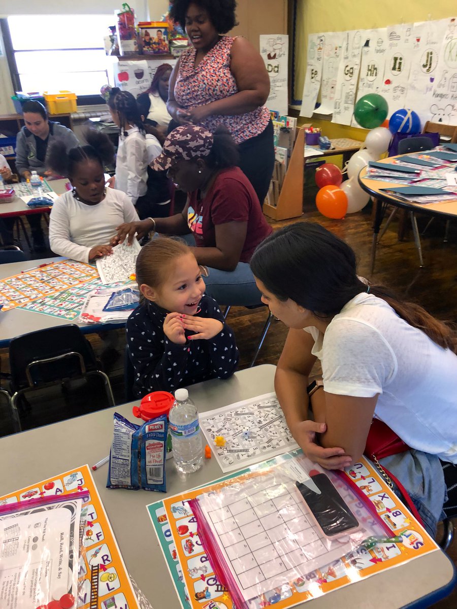 mcclurepanthers's tweet image. Kindergarten APTT Meeting!  Almost half of our K families attended!  Building community, learning and growing together! @sdpFACE @WestEd @PHL_MOE @PHLschools @sdp_multilingua