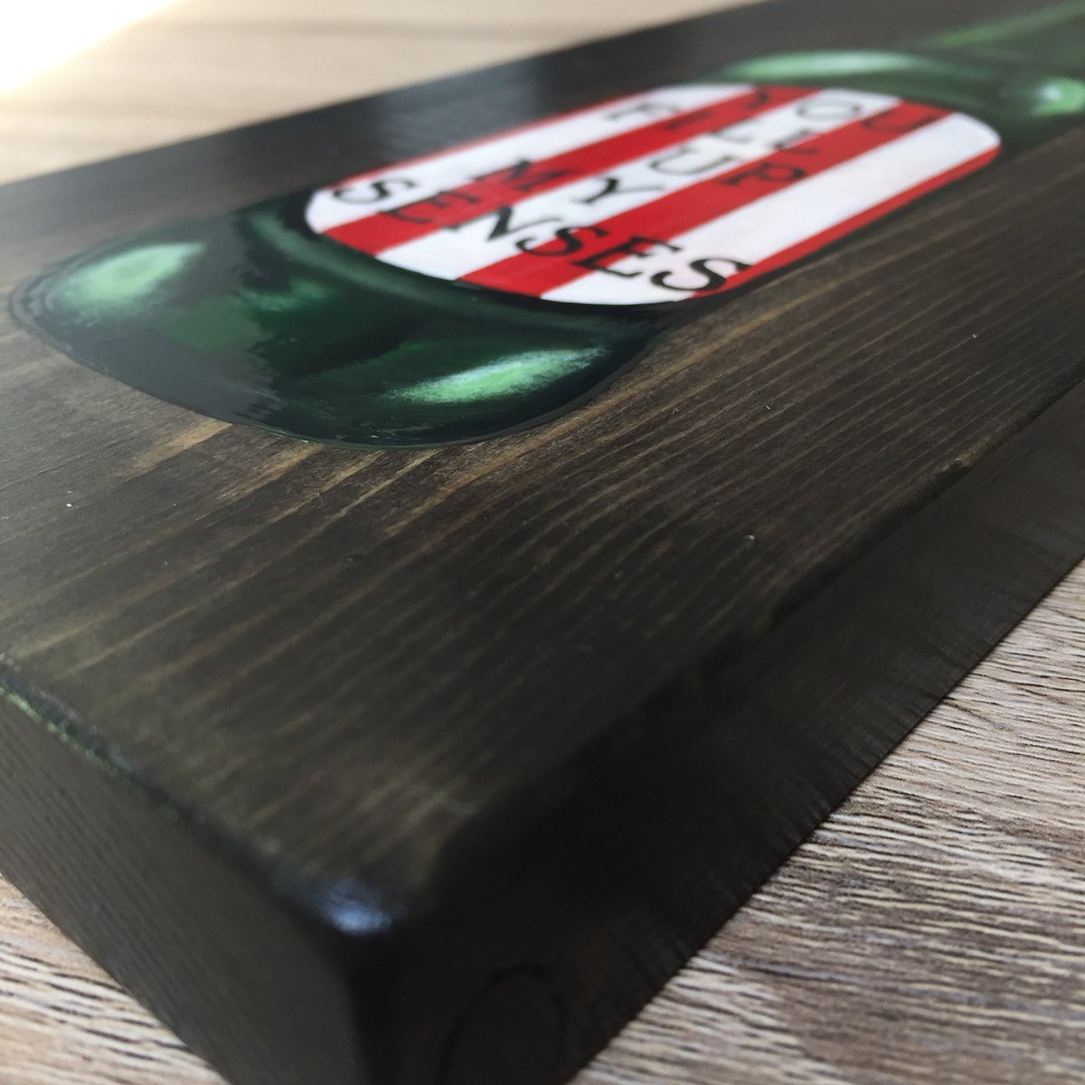 happyartsuk's tweet photo. Sheffield United Football Club ⚽️ 🍺 Magnetic Bottle Opener
#sheffieldunitedfootballclub #sufc #HandmadeHour #sheffieldunitedfc #sheffield #sheffieldunited #sufcfans #bramalllane #blades #magneticbottleopener #youfillupmysenses #bottleopeners #football #giftsformen #giftsforhim https://t.co/KMx1WbXeuR