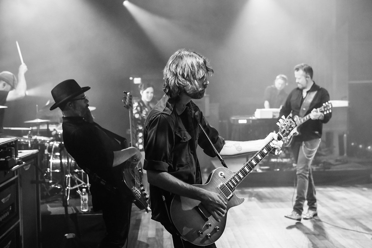 Jason IsBOO (@JasonIsbell) on Twitter photo 2019-10-21 20:33:16 The first three nights of @JasonIsbell and the 400 Units 2019 run at @theryman were a lot of fun. Thanks to everyone that came out to the shows. Rest up and well see yall tomorrow night. Photos by Erika M. Goldring. The first three nights of @JasonIsbell and the 400 Units 2019 run at @theryman were a lot of fun. Thanks to everyone that came out to the shows. Rest up and well see yall tomorrow night. Photos by Erika M. Goldring.