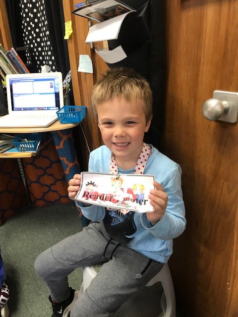 BRS_Kinder's tweet photo. Barnsdale friends are "Reader Leaders" by asking each other questions about books in the LRC! #BarnsdaleOwls https://t.co/TEWeRWpj8K