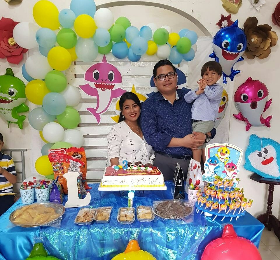 Maydelene_5's tweet photo. Cumpleaños #3 de mi príncipe Leito https://t.co/uC1Is4KmA9