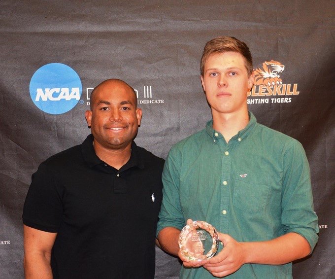 lratchford3's tweet photo. https://t.co/aH5VJrZ2Ym #SupportTigers #FightingTigersBaseball https://t.co/lX6lu48UUP