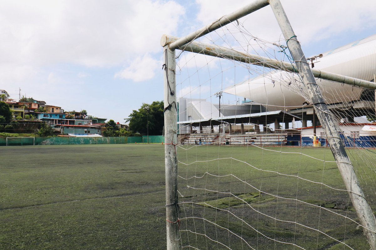 conadespanama's tweet photo. Con la participación de 17 empresas contratistas, hoy efectuamos reunión de homologación a la licitación del proyecto de la @PresidenciaPma, de remodelación del Estadio de Fútbol Bernardo ‘Candela’ Gil con la construcción de oficinas y gimnasio de alto nivel.
#TrabajandoPorPanamá https://t.co/HQDIEto34A