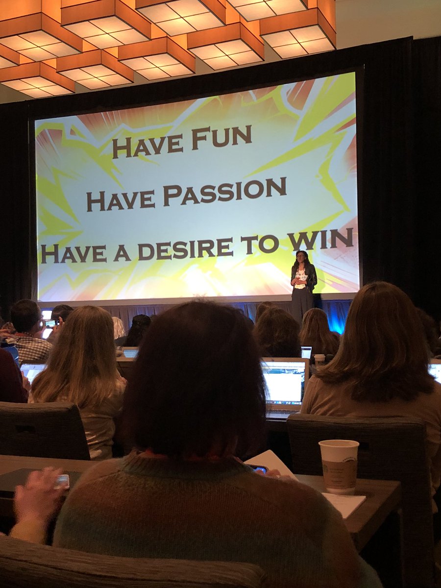 L25Camp's tweet photo. Reading 40 comic books a week is definitely passion! Amazing presentation by @SarahKAmos #marvel #DSBOS #contentcreation #storytelling https://t.co/WgroyCzf2d