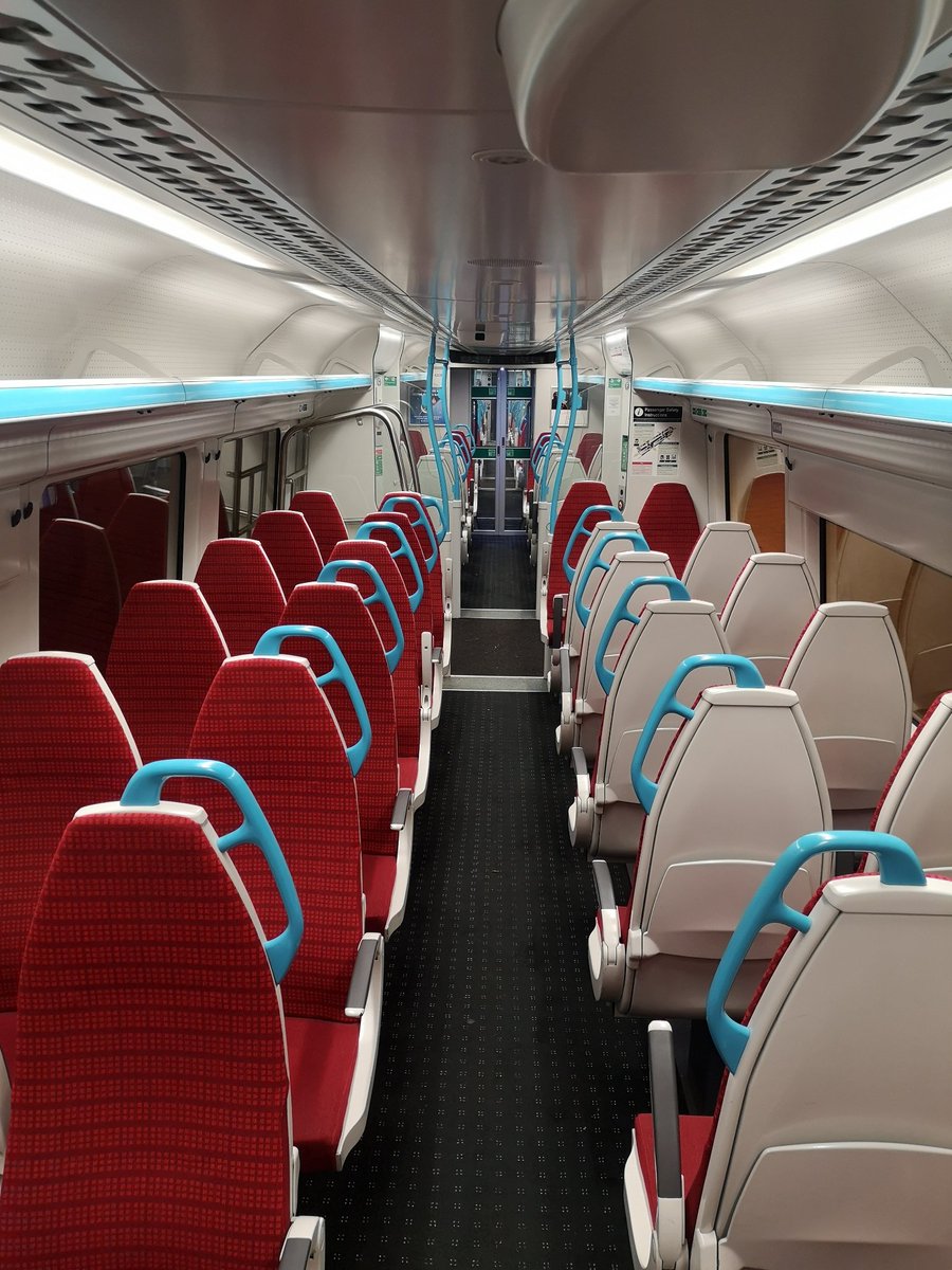 PubPolyphony's tweet photo. Hang on, what's this? I'm travelling on an empty train again? That means it's time for the #JosquinParty! When I say Tu solus, you say qui facis mirabilia! #makesomenoize https://t.co/pYA1ayDO5A