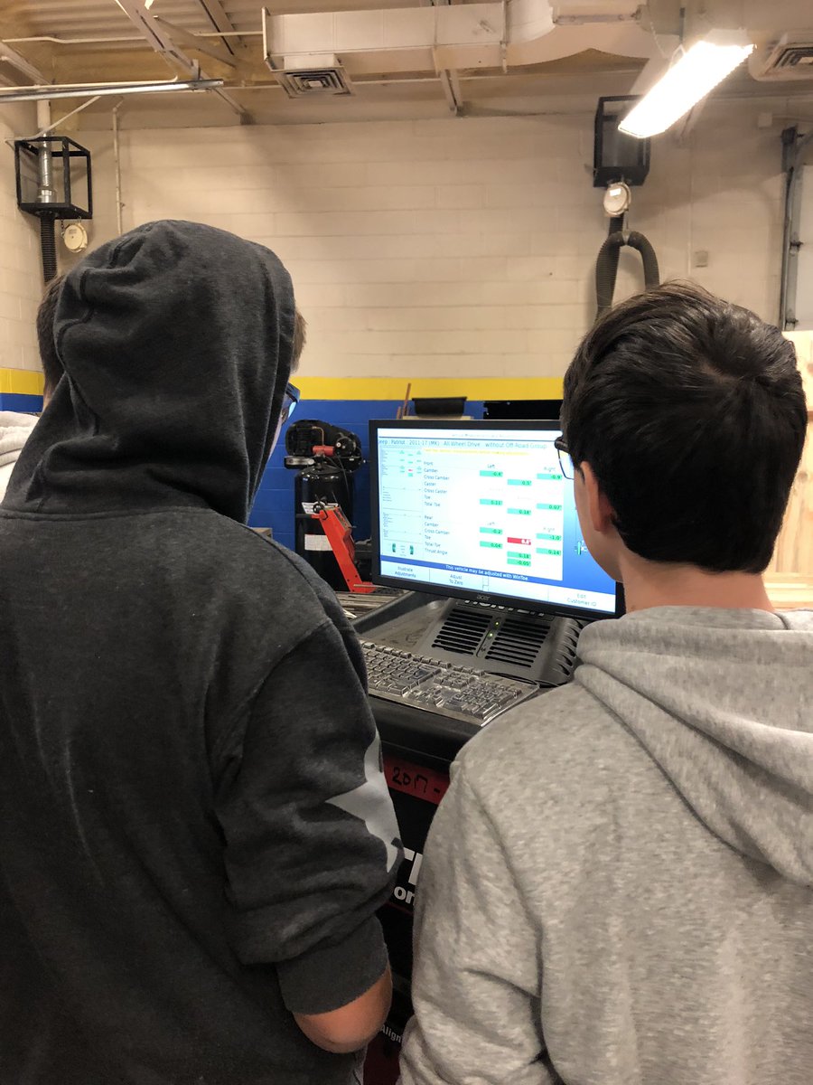 BATechPA's tweet photo. Students today worked on learning about caster,camber and toe measurements of vehicle alignment. https://t.co/o8Y53fusDt