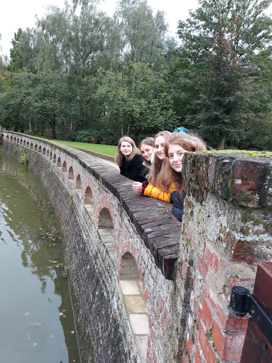 KSGHistory's tweet photo. Pupils enjoying the first stop at the #passchendaelememorialmusem after a very early start. Day 1: Battlefields 2019. https://t.co/jklQ6uqZ9I