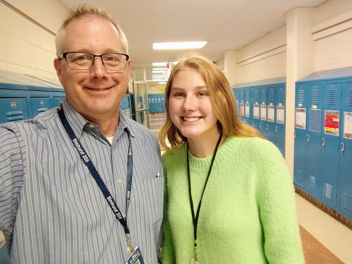davidesmith's tweet photo. Father/daughter "staff meeting" at Jackson elementary! #D205Tech https://t.co/uRNFq2OPbe