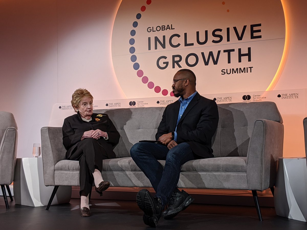 Jane Del Ser tweet media