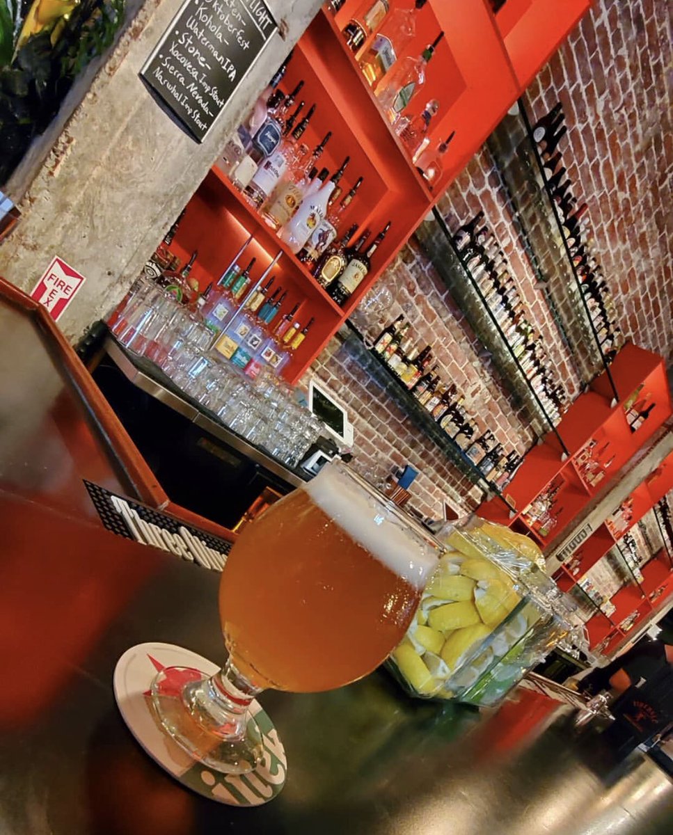 Bar35's tweet photo. Wanna know what’s scarier than Zombies and Vampires? Mondays!!!💀
Every Monday is Happy Hour All Day at Bar 35. See you guys for #Pauhana 🧛🏻‍♂️🧟‍♂️ #bar35 #bar35hawaii #MuckFundays https://t.co/n1F68aeUDg