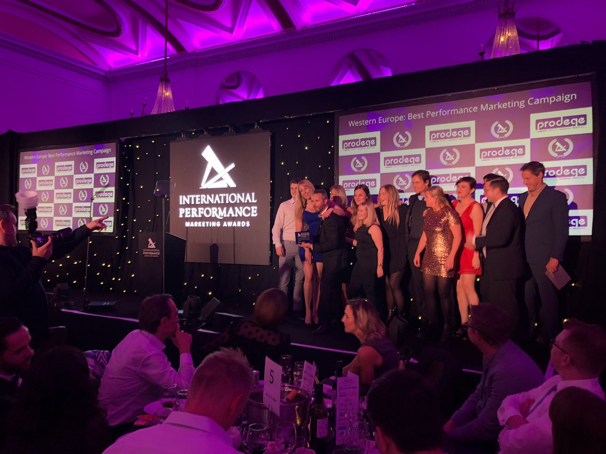 Our next sponsor is <a href="/ProdegeLLC/">Prodege</a>. Collecting the prize for Western Europe Best Performance Marketing Campaign is <a href="/vouchercloud/">Vouchercloud</a> and <a href="/Awin_Global/">Awin</a> for @curryspcworld: Red Dead Redemptions. Congratulations all! #IPMA19 ✨