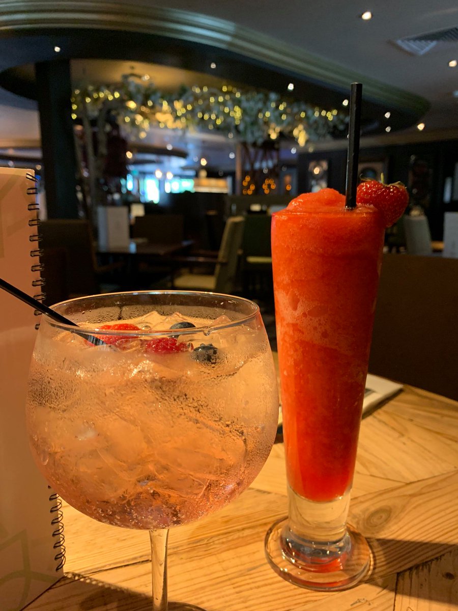 We’ve made it to the weekend! What will be your tipple of choice tonight? 😍🍸🍷 

#NEfollowers #CountyDurham