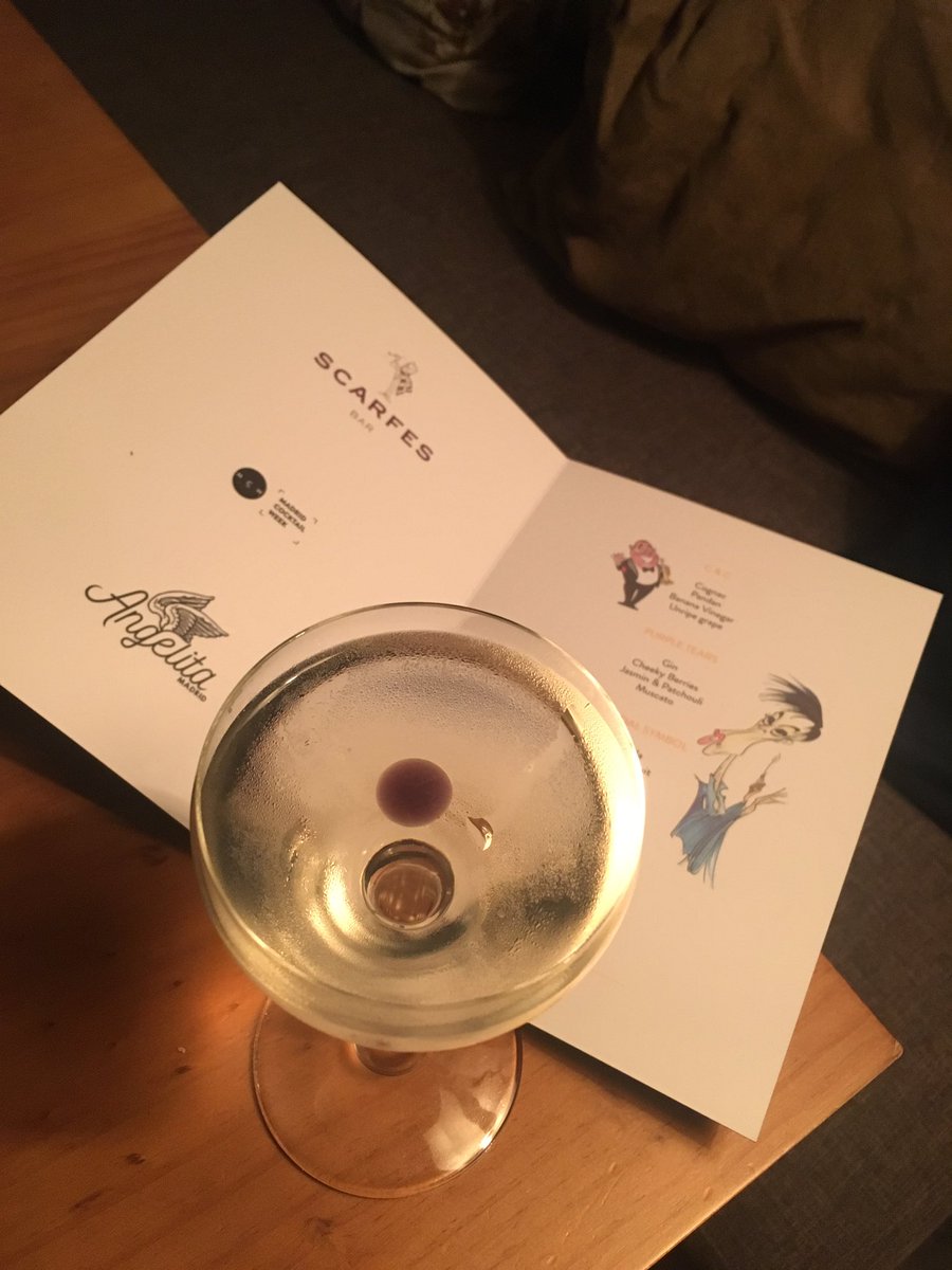 Siguiente parada de <a href="/MadridCocktail/">MadridCocktailWeek</a> : Angelita. 
Conexión filosófica con Scarfes Bar de Londres. 
Cóctel Purple Tears (Gin, Cheeky Berries, Jasmin &amp; Patchouli y Muscato).