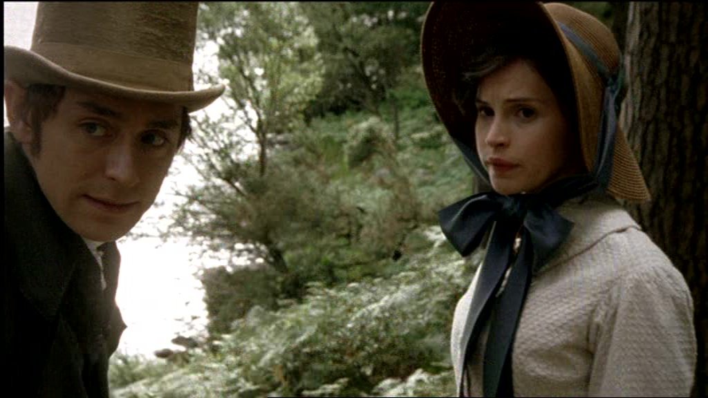  #Sanditon  #4SpencersOfDescent 3rdly:  #CatherineMorland's  #SpencerOfDangerousUpbringingsAndTerribleDreams worn by  #FelicityJones in  #NorthangerAbbey (yes the  #AndrewDavies 1) during 2 trysty walks with the Tilneys when this bit occurs: "At least she can marry the man she loves...