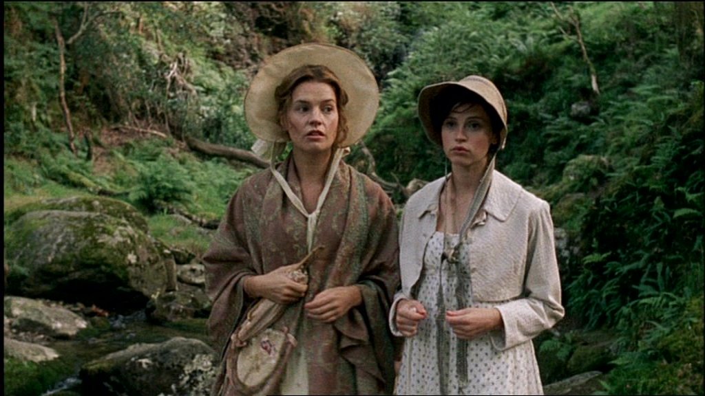  #Sanditon  #4SpencersOfDescent 3rdly:  #CatherineMorland's  #SpencerOfDangerousUpbringingsAndTerribleDreams worn by  #FelicityJones in  #NorthangerAbbey (yes the  #AndrewDavies 1) during 2 trysty walks with the Tilneys when this bit occurs: "At least she can marry the man she loves...