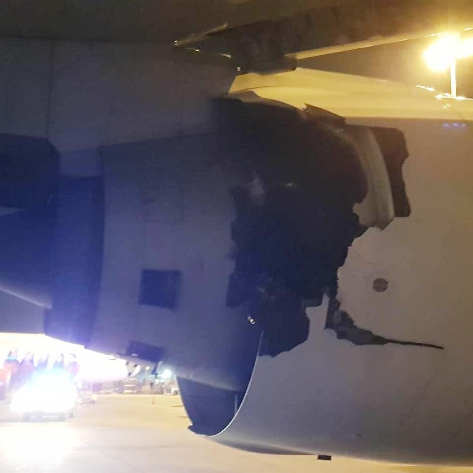 RebeccaRambar's tweet photo. #Thailande Le #Boeing 777-300 #TG970 (reg. HS-TKL) pour #Zurich de #ThaiAirways a subi une panne moteur (GE90) non maîtrisée au décollage.
#Thailand #Suisse #Swiss https://t.co/bNgrdzltYg