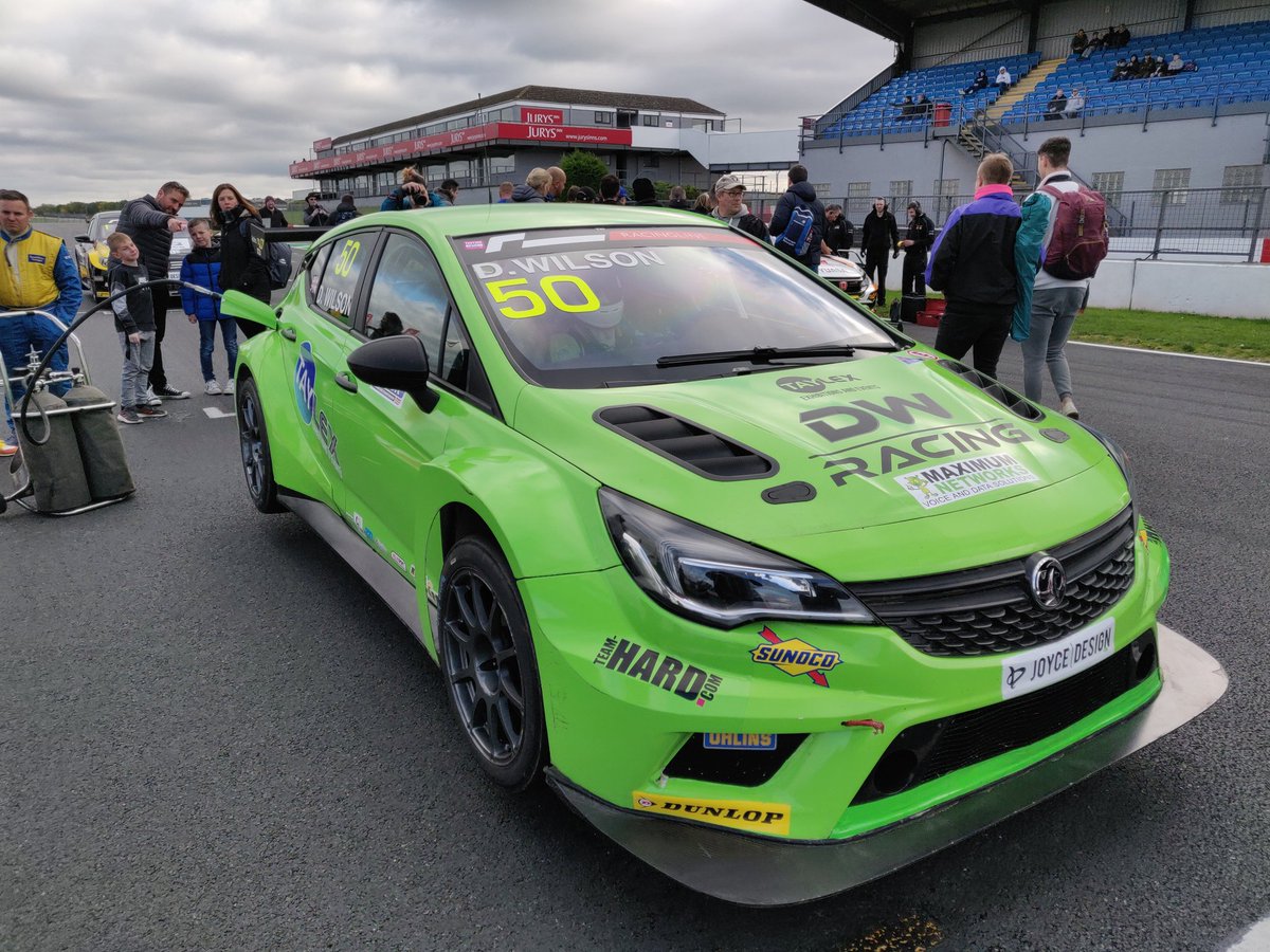 Phil_Kinch's tweet photo. Still buzzing from my trip to @DoningtonParkUK yesterday to watch the @TCRUK_series &amp; @TouringCarTroph finale!

Fantastic racing &amp; loved seeing the @TCR_Series cars in action again.

Looking forward to seeing them in 2020!!

#TCRUK #TCT #TCRSeries #NGTC #TouringCars https://t.co/otCFqFkRFX