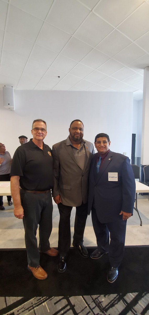 johnnygfarias's tweet photo. Democracy is about ideas and solutions. I am encouraged by the dialogue the candidates had on the most pressing issues in our County. #ResultsNotPromises https://t.co/Mq7FK3ZK5h