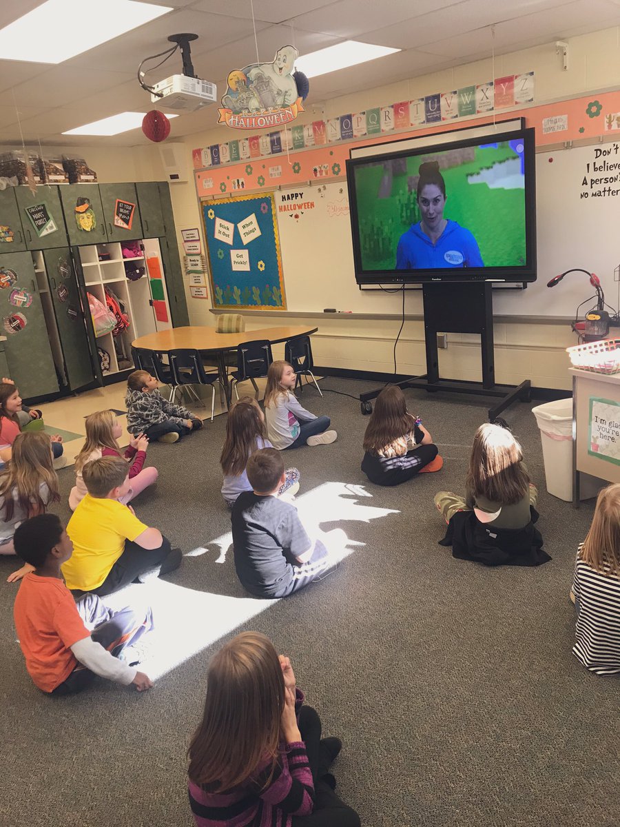 My students taking a “brain break” and participating in a yoga exercise. They truly enjoyed this and can’t wait to do another session in the future. 💪🏻😃🧠☯️ #2ndGrade #Yoga #HealthyMinds