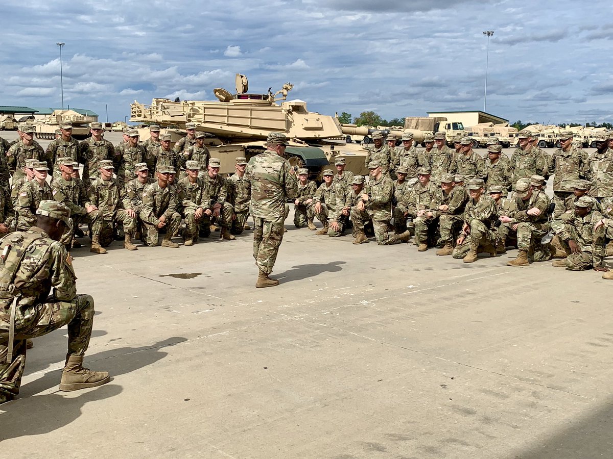 Red Knight 6 Commander 1 81 Ar On Twitter Apache Company