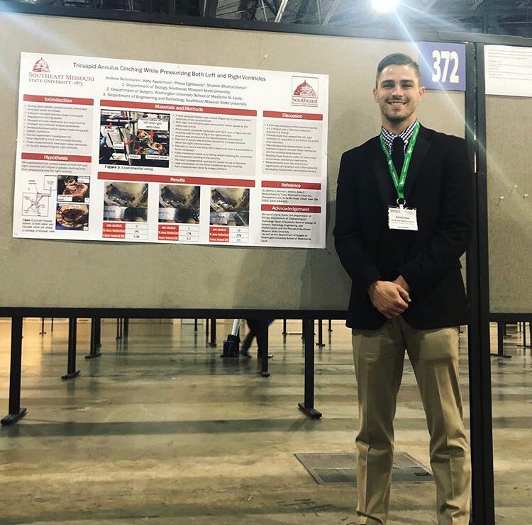 ThetaXi_SEMO's tweet photo. Last weekend was huge for @Andy_Behr25. Brother Andrew presented his research at the Biomedical Engineering Society conference in Philadelphia.
Keep doing great things Andrew! #RollXi https://t.co/LXUTaOJR7Y
