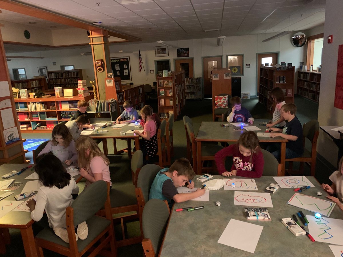 MrsKillam207's tweet photo. 2nd Grade was so excited to start coding with our ozobots. They created color codes &amp; their favorite part was turning off the lights to see their ozobot light up and read their code correctly! #steam #sedolearners https://t.co/3f9qS0nZDY