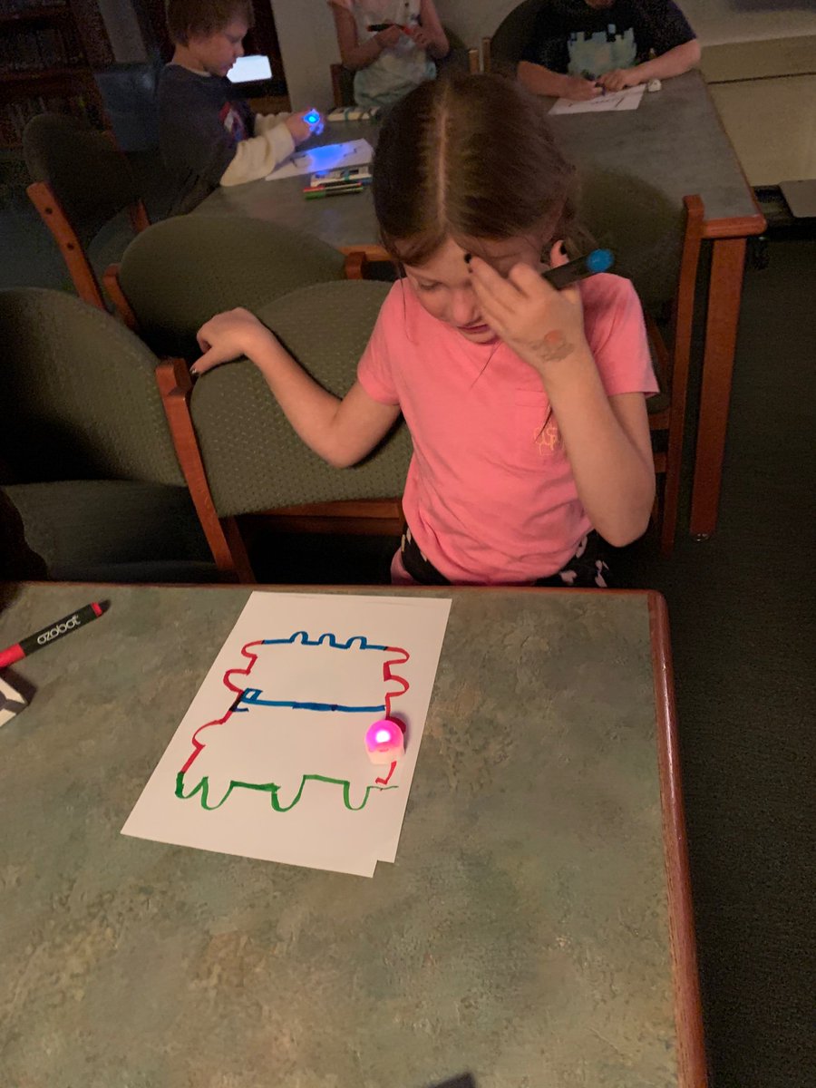 MrsKillam207's tweet photo. 2nd Grade was so excited to start coding with our ozobots. They created color codes &amp; their favorite part was turning off the lights to see their ozobot light up and read their code correctly! #steam #sedolearners https://t.co/3f9qS0nZDY