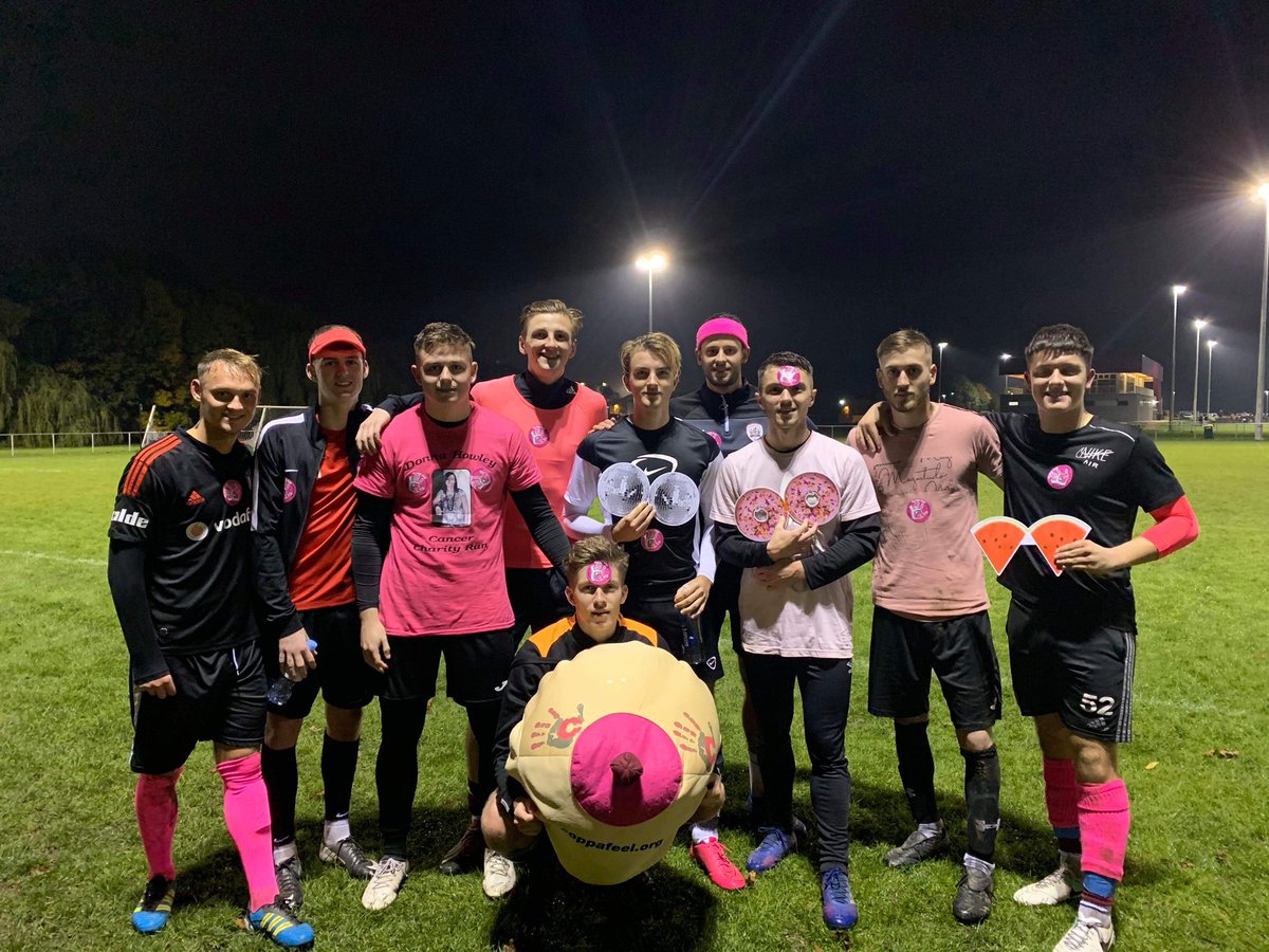 Big thanks to mens football for the pink training session tonight! 
#grablifebytheboobs #coppafeel #uniboobteam #sheffieldhallam #sheffieldissuper
