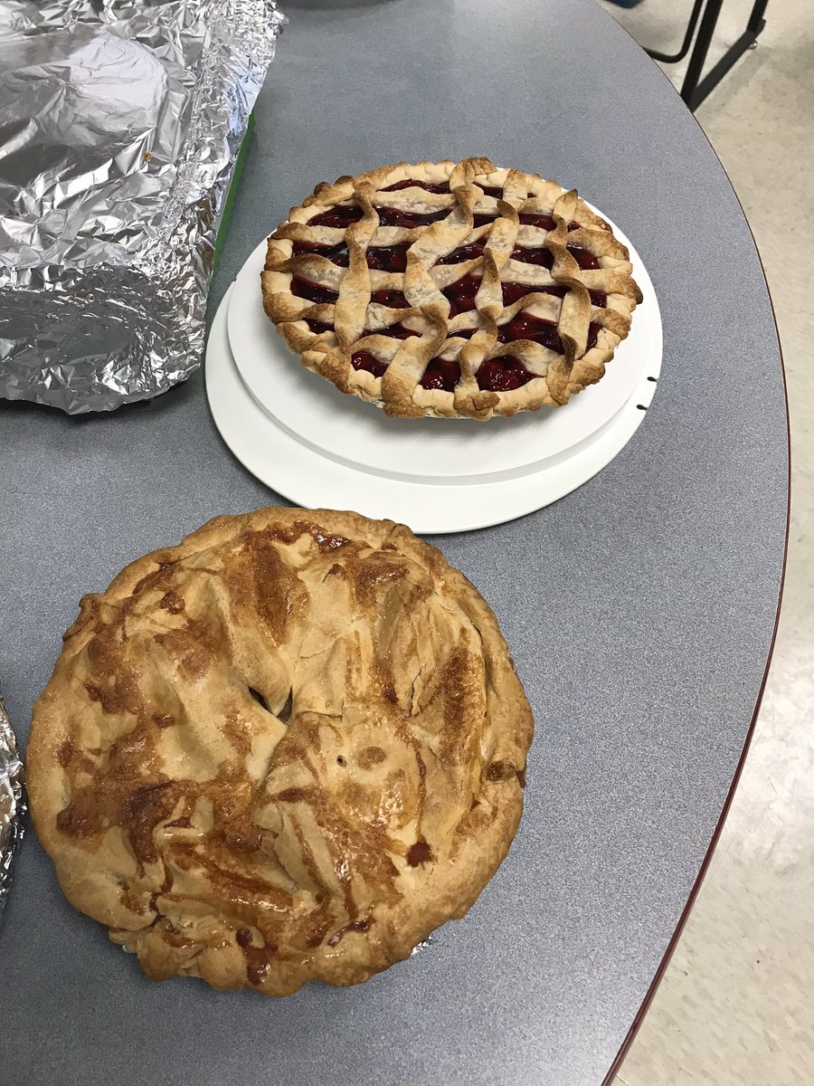 2bteachn3's tweet photo. When a student tells you they’ve never had pie, what else do you do but make pie?!?! A little history of pie and a little taste, too! #buildingrelationships #relationshipsmatter #PocaPreK5 #homemadepie @2teachemall @Poca_ES @PCPS_Supt https://t.co/AXK5wyWiwd