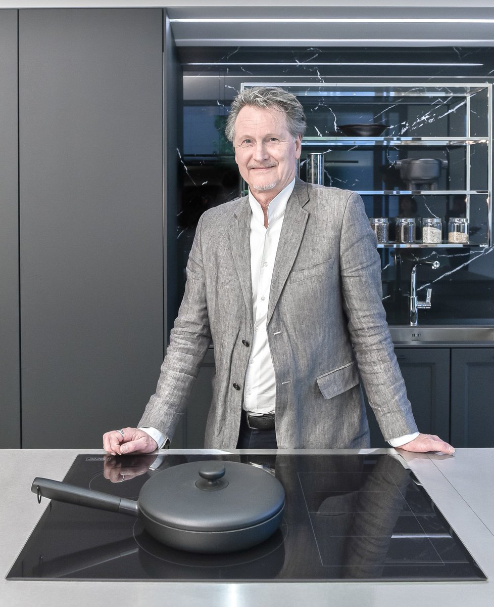 We are delighted to introduce Timothy Bullinger, founder of Arca3 Design Studio, to the Design Council! 

#LetTheShowBegin
#Dacor 
#DacorDesignCouncil