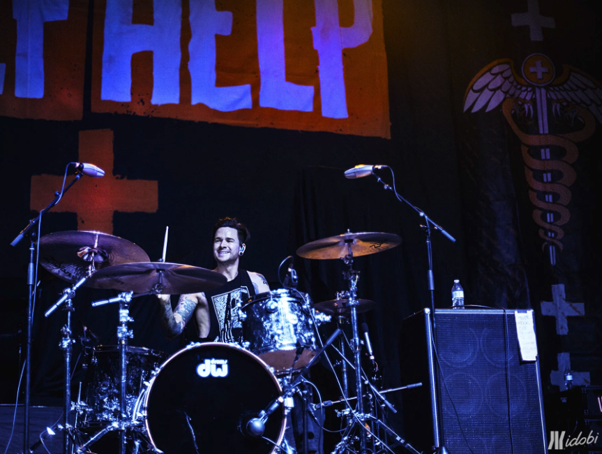 idobiradio's tweet photo. Did you miss @SelfHelpFest in San Bernardino? Just put on your favorite band from the line up and check out our pics and it's almost like you were there. ALMOST. 
https://t.co/jTRP2ftyfF
 @Iprevailband @BEARTOOTHband @realfriendsband @SetYourGoals @AnimalsAsLeader #SelfHelpFest https://t.co/2jzZg4HCvg