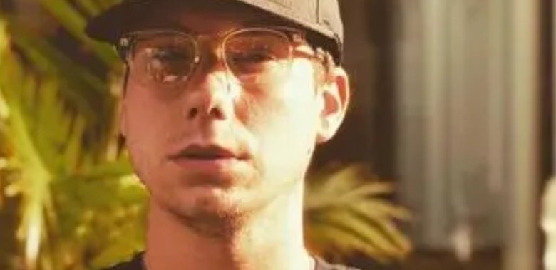 ntheskywgems's tweet photo. Yo, Sam Be Yourself has bars, but my husband and I cant unsee Jamie Kennedy in Malibu's Most Wanted. #sambeyourself #RhythmAndFlow #traffictraffic https://t.co/5CEhxqudWJ