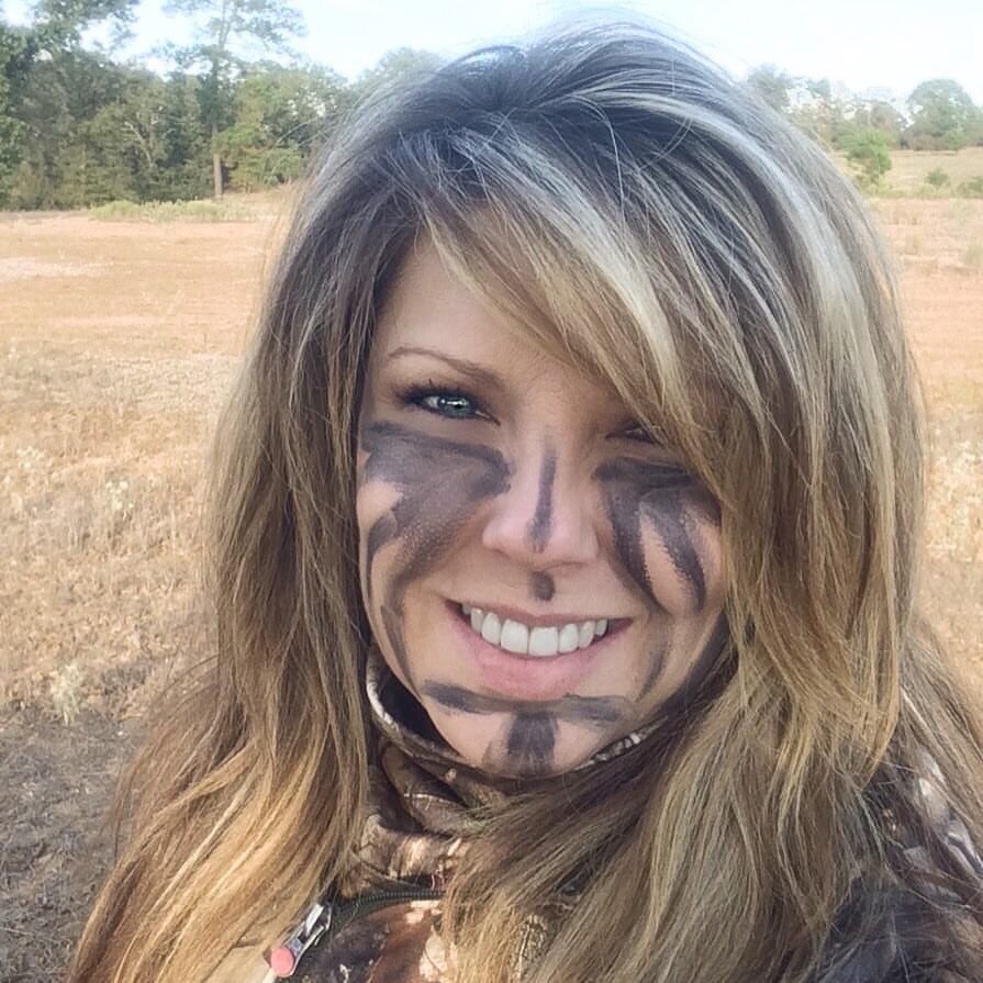 Tina Henry on X: Just thought I'd share thisit is by far my fav face  paint. Easy on, easy off, no shine, doesn't clog my pores, kid friendly.  Best. Ever. You can