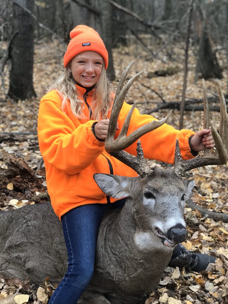 Thank you for the early MN youth hunt @mndnr @MNDeerHunters @OutdoorNews @SPORTSMANchnl #takeakidhunting #trophys @hkalina2 @GracieKalina @RhinoK_02