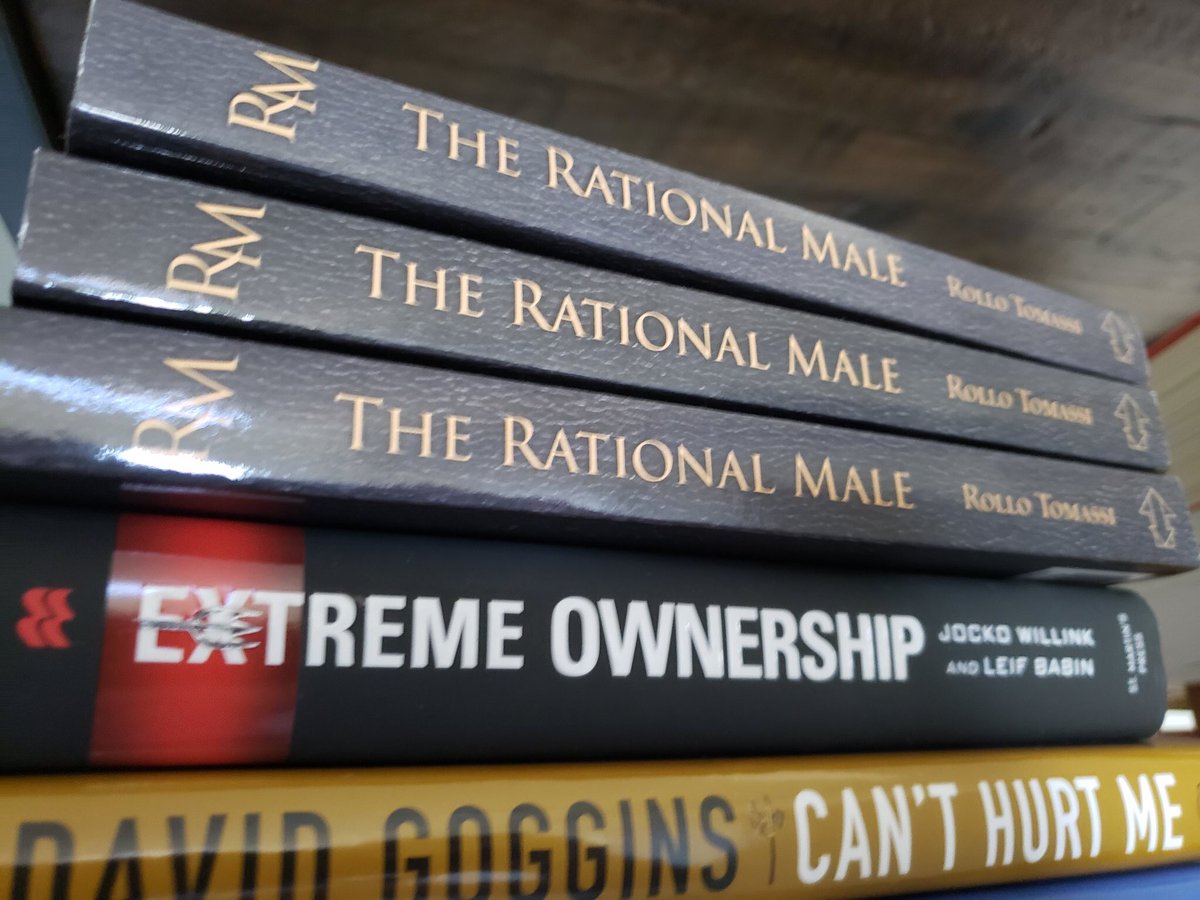 Geniuskojo's tweet image. I’ve read over 100 titles but ‘Can’t Hurt Me’ stands out. 📚 

Get it as a gift to yourself. Goggins defied all odds in life, in fact his story is captivating. 🤯

I am marveled the extent our bodies can go with the right attitude and mindset. You’ll read this book twice.