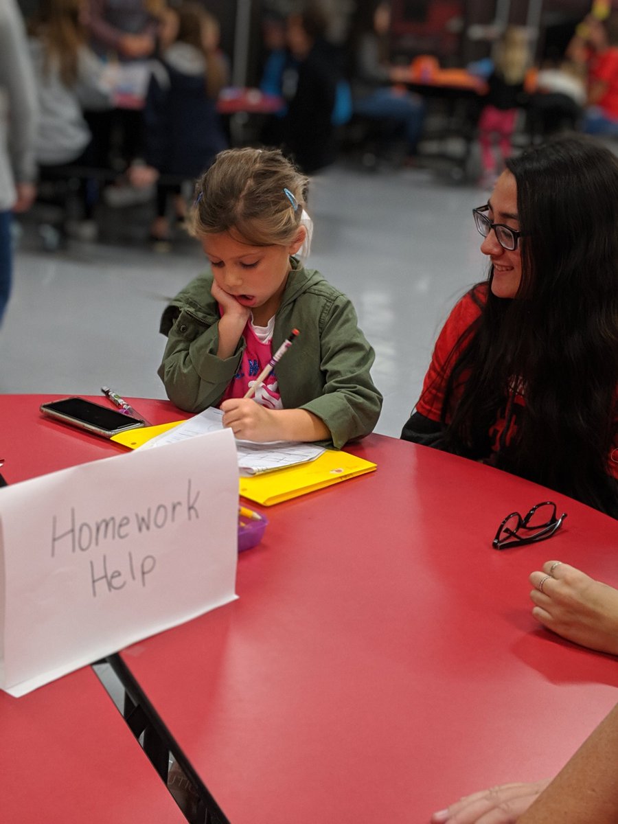 RSilsdorf's tweet photo. Thank you @jentrifugal for this year's Family University. FCCLA was proud to provide child care for our community 
#homeworkhelp #halloweencrafts @SCSD_HSW @SCSD_HSE @SmithtownCSD https://t.co/y3iAAgCoEy