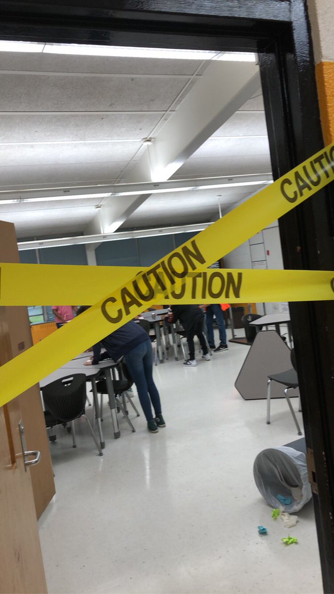 MsWhitty67's tweet photo. Today my students showed off their detective skills in order to make inference to solve the “crime” that took place in my classroom! #mechs #middleschool https://t.co/lMADnGYcnB
