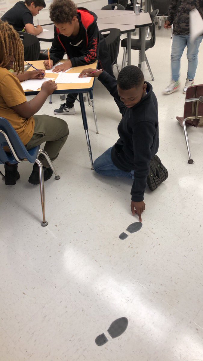 MsWhitty67's tweet photo. Today my students showed off their detective skills in order to make inference to solve the “crime” that took place in my classroom! #mechs #middleschool https://t.co/lMADnGYcnB