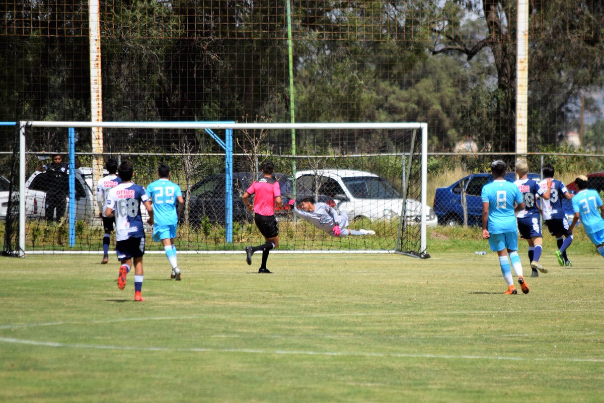 AcolmanFc's tweet photo. Debut soñado! ⚽️

Nuestro jugador categoría 2005, debutó contra el mejor equipo del torneo y marcó un golazo al minuto 37' 

@LigaTDP #SomosTurquesa 💙😍🙈 https://t.co/znn2aGCfJY