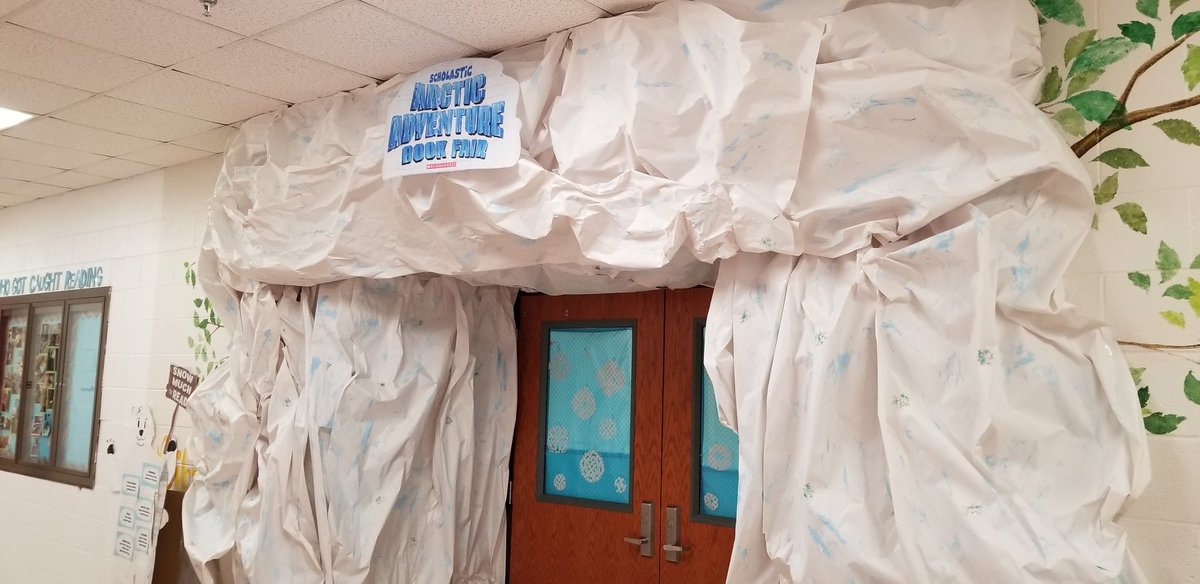 JenCrawford06's tweet photo. Book fair and book character pumpkins at KSES this week! https://t.co/m6Dbf6FUqp