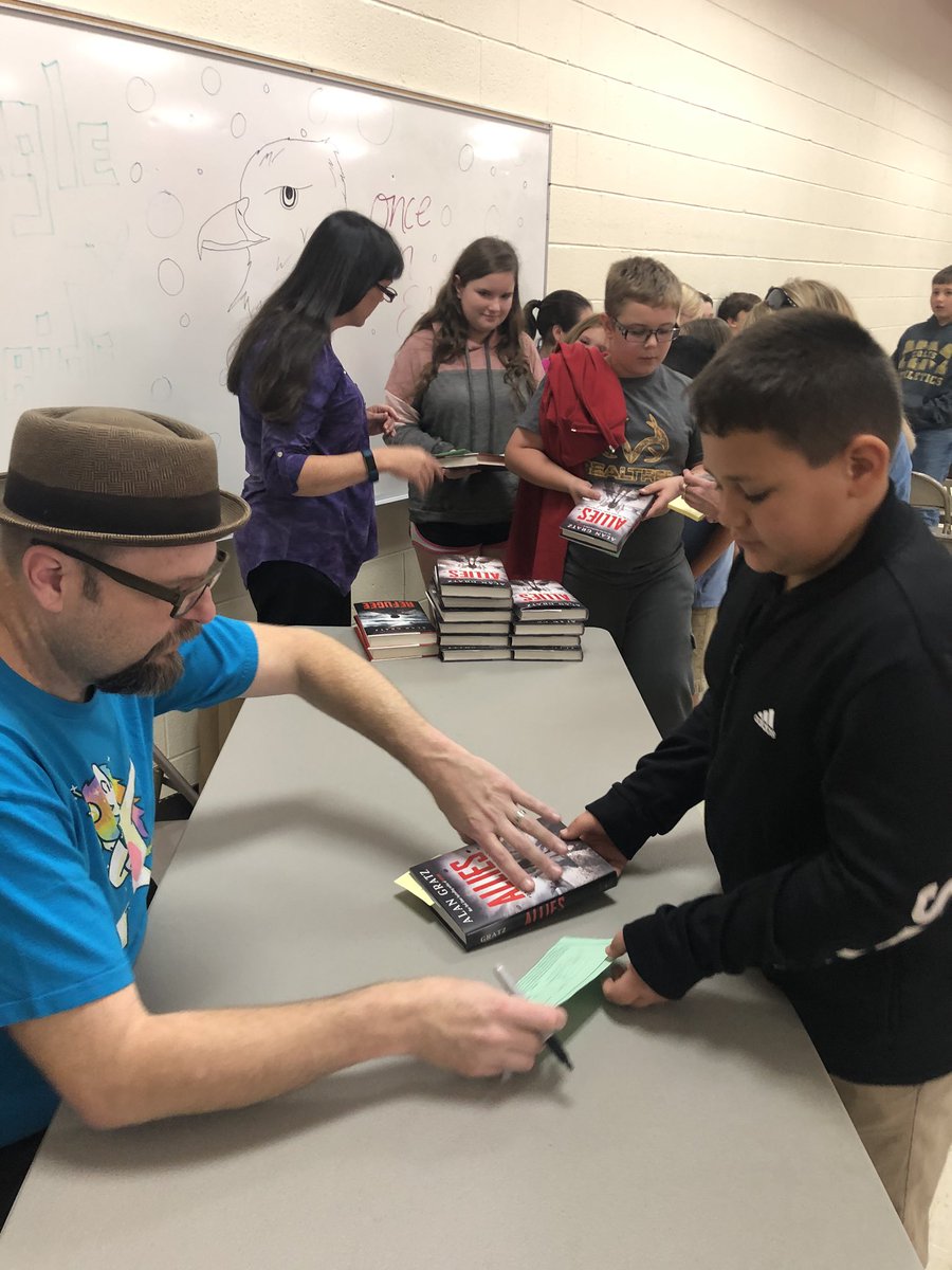 HighfallsEagles's tweet photo. Great Morning Author Visit by Alan Gratz with Two Awesome K-8 Schools...Highfalls and Westmoore!  Thank You Country Bookshop for this Awesome Author Visit for Grades 5-8 and High Fives to @WestmooreK8 for Joining Us Today! #smallschoolBIGimpact https://t.co/mD7n24b3QM